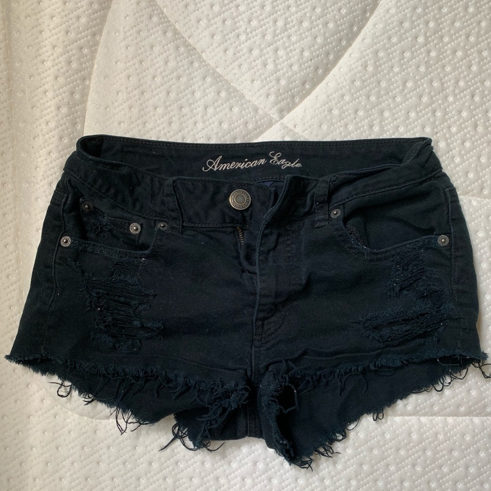 Distressed black American eagle shorts